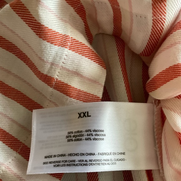 Gloria Vanderbilt Button Blouse NWT - Picture 4 of 4